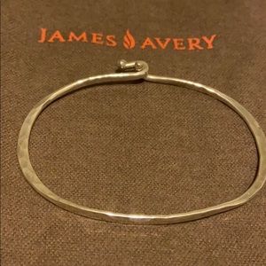James hook-on hammered charm bracelet